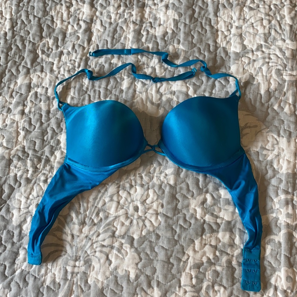 Victoria’s Secret Teal Miraculous bra